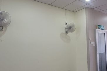 Taman Mount Austin Commercial