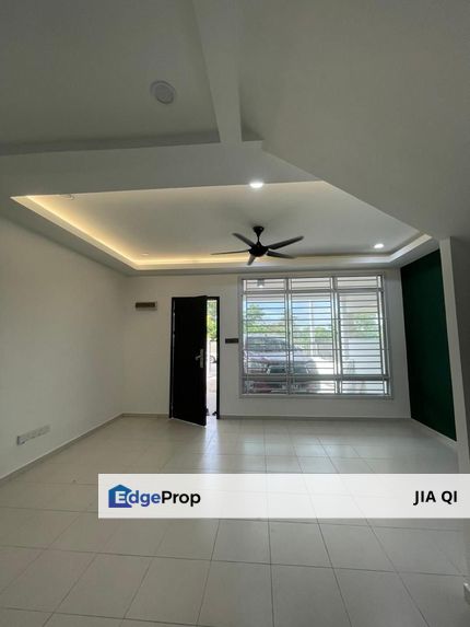 Jalan Scientex Utama Senai Double Storey Terrace Unblock View, Johor, Senai