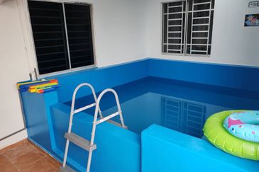 Jalan Teratai Taman Johor Jaya Single Storey Semi D/ For Sale/Rent