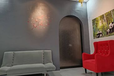 Jalan Teratai Taman Johor Jaya Single Storey Semi D/ For Sale/Rent