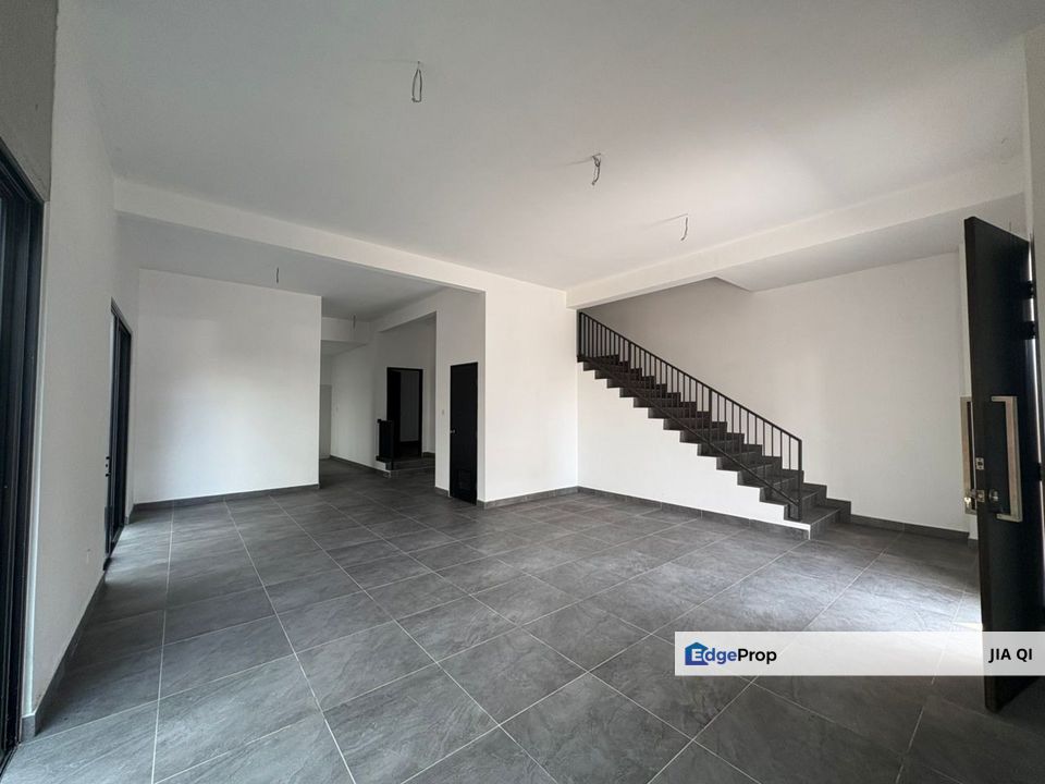 Taman Tropika Kulai Double Storey Cluster, Johor, Kulai