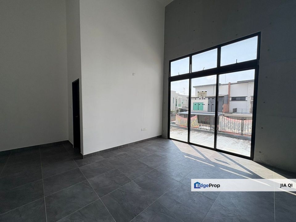 Taman Tropika Kulai Double Storey Cluster, Johor, Kulai