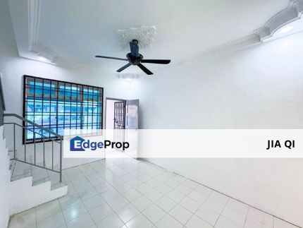 Jalan Ara Bandar Putra Kulai Double Storey Medium Low Cost , Johor, Kulai
