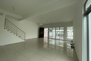 Oleander @ Kempas Utama