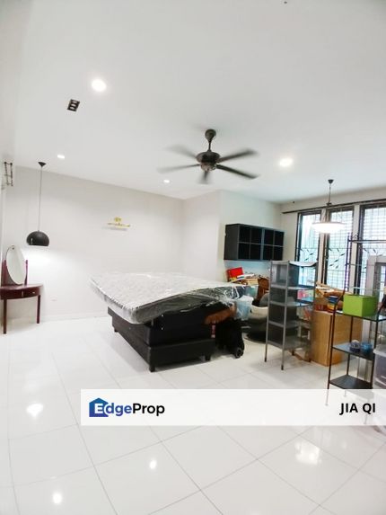 Taman Laguna Double Storey Superlink , Johor, Johor Bahru