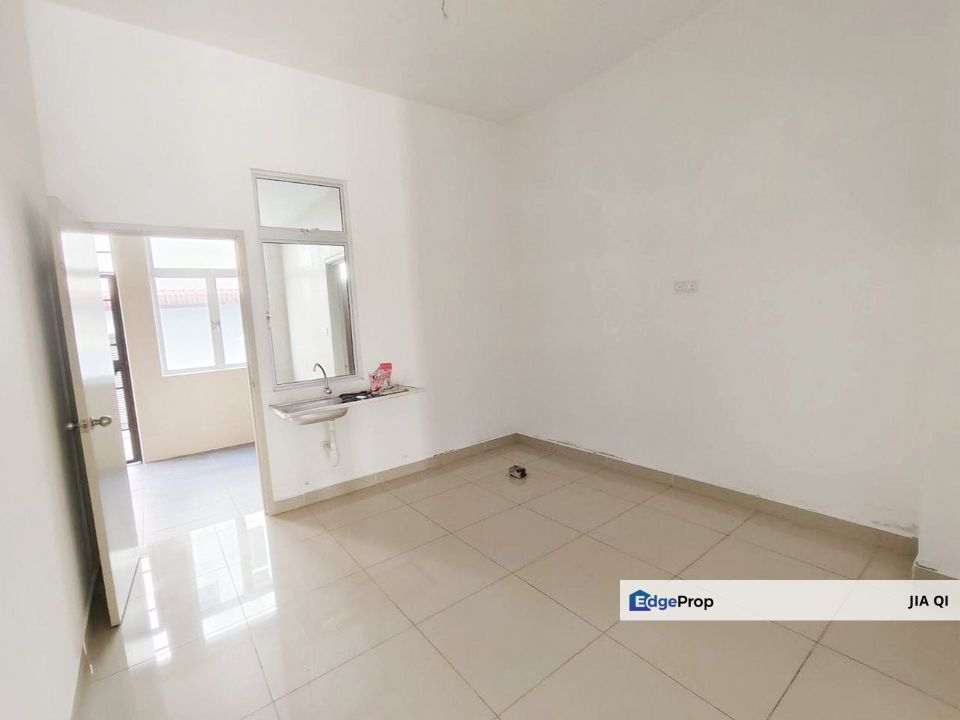 Bandar Putra Kulai Jalan Tualang Double Storey Terrace Brand New, Johor, Kulai