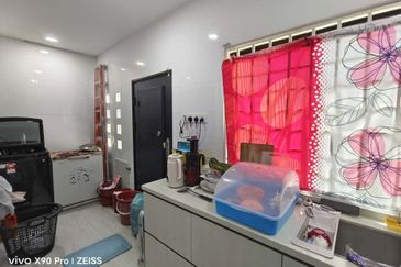 Taman Mewah Kulai Single Storey Terrace