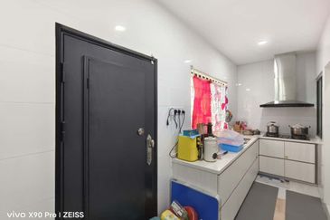 Taman Mewah Kulai Single Storey Terrace