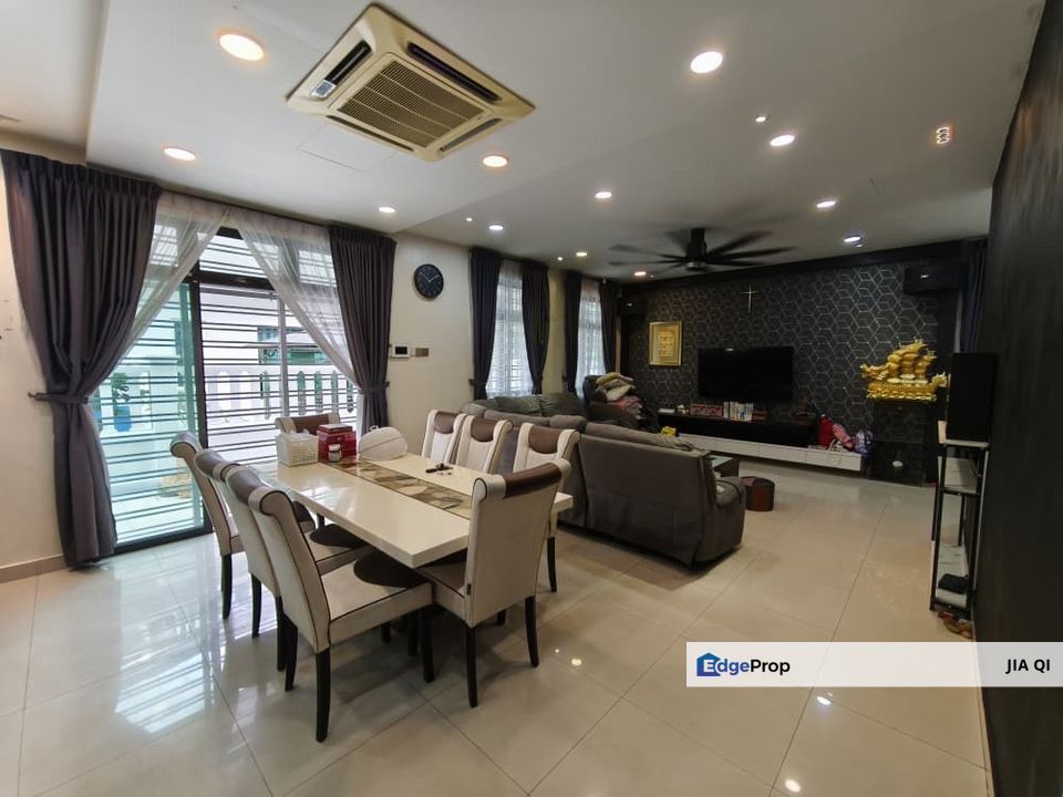 Jalan Matahari Indahpura Kulai Double Storey Semi D, Johor, Kulai