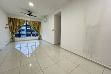 D'Summit Residences @ Kempas Utama