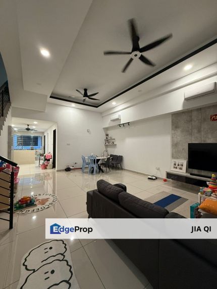 The Crystal Kulai Indahpura Three Storey Terrace 古来三层排楼，就在宽中旁边，1分钟上Highway, Johor, Kulai