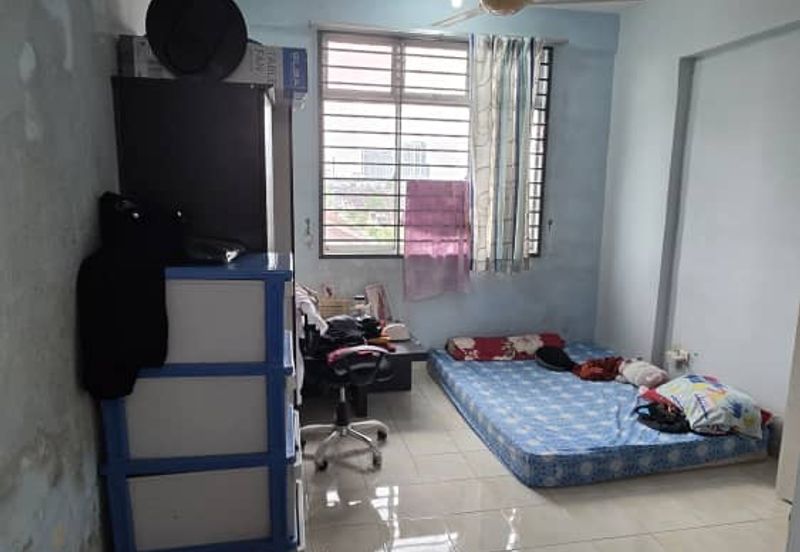 Indah Court Apartment