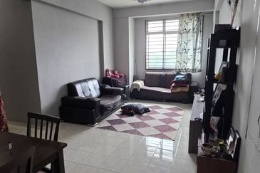 Indah Court Apartment