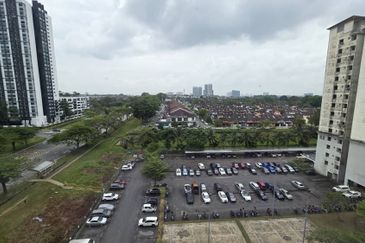 Indah Court Apartment