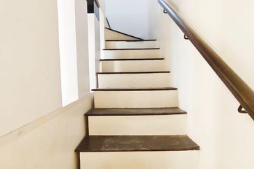 Taman Tampoi Indah II, Villa Ros