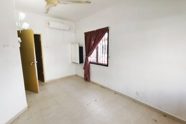 Taman Tampoi Indah II, Villa Ros