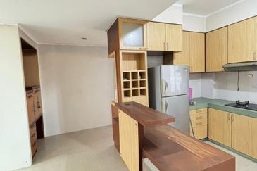 Sri Putra Apartments