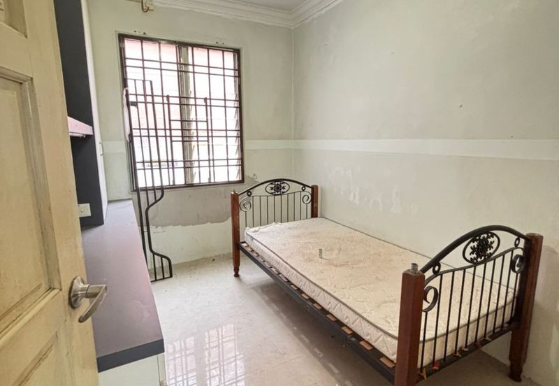 Sri Putra Apartments