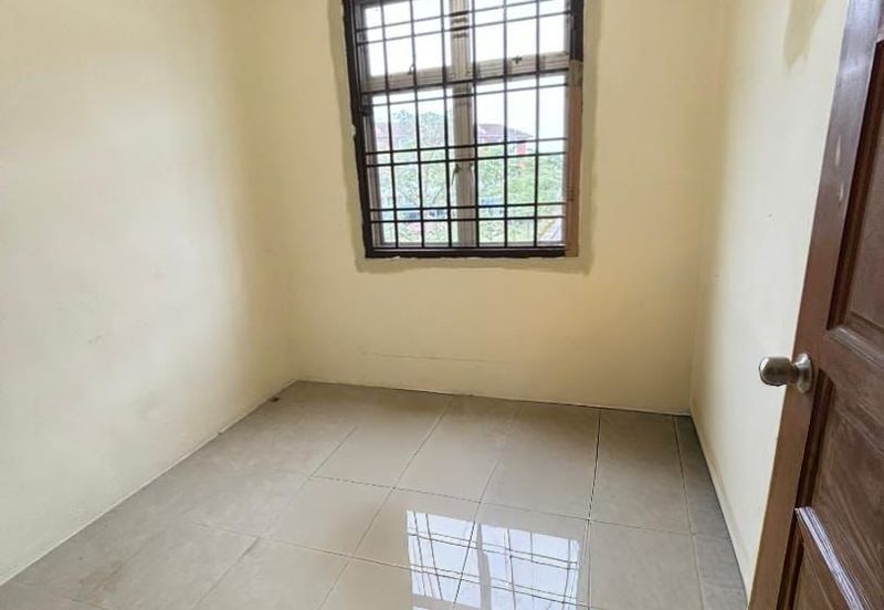 Sri Putra Apartments