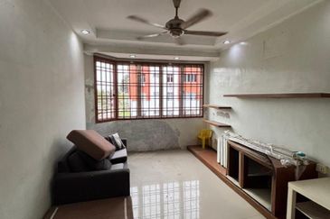 Sri Putra Apartments