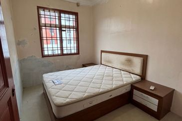 Sri Putra Apartments