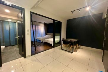 Almas Suites @ Puteri Harbour