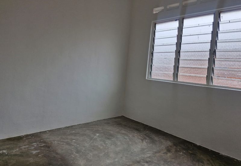 Taman Pulai Utama Flat