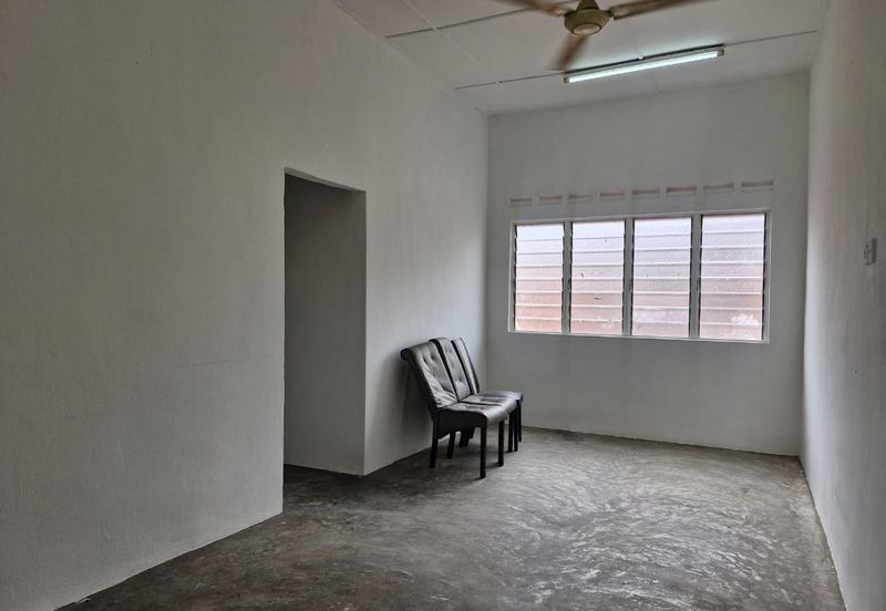 Taman Pulai Utama Flat