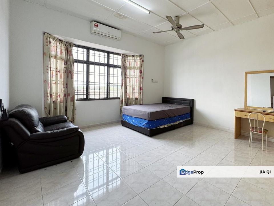 Jalan Bunga Ros Taman Kulai Utama Double Storey Terrace, Johor, Kulai