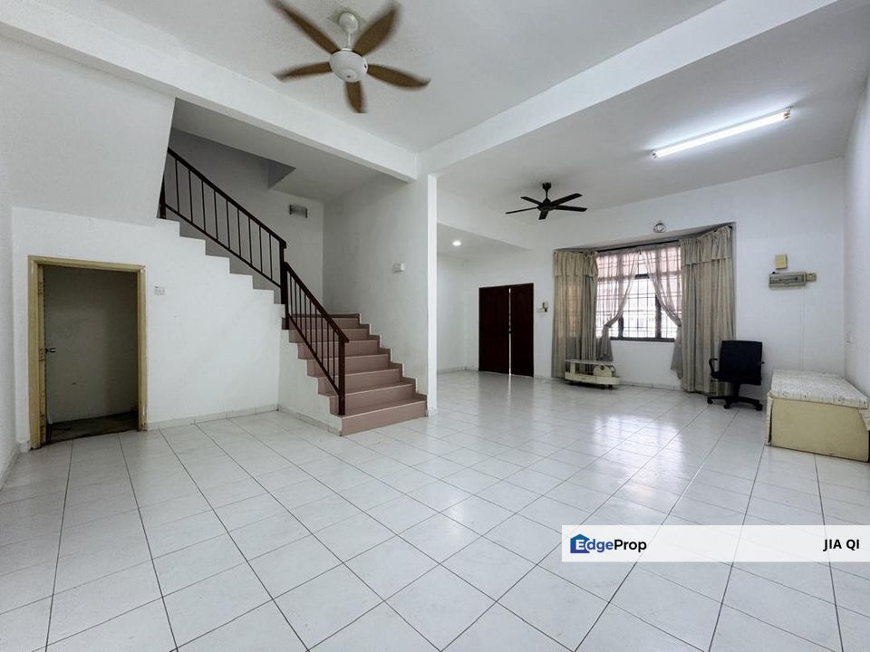 Jalan Bunga Ros Taman Kulai Utama Double Storey Terrace, Johor, Kulai
