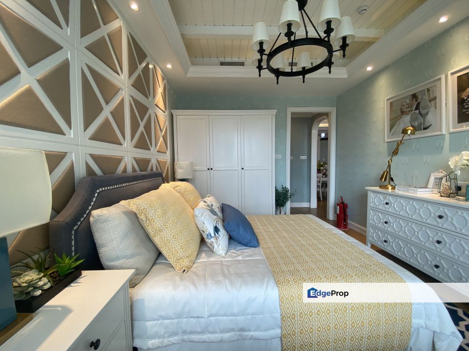 Sky 88 Seaview Free Shuttle Bus to Ciq Rts, below market rate, Johor, Johor Bahru