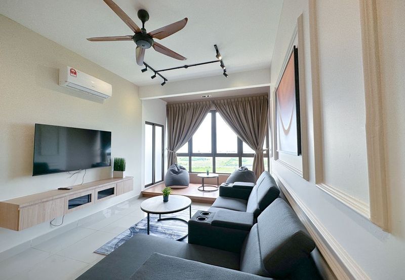 The WaterEdge Residences