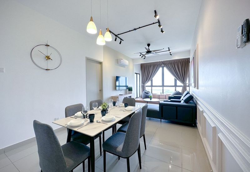 The WaterEdge Residences