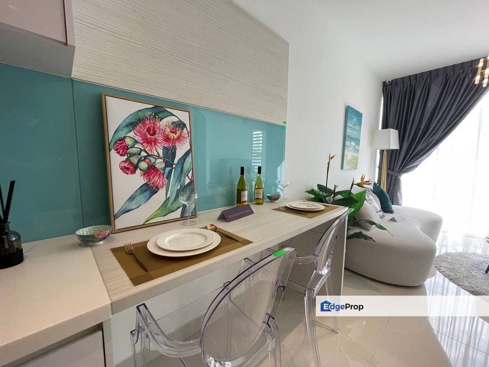 Tritower Jb Town Walking to Ciq Rts Twin Tower Suasana Rnf 2 Beds 2 Baths, Johor, Johor Bahru