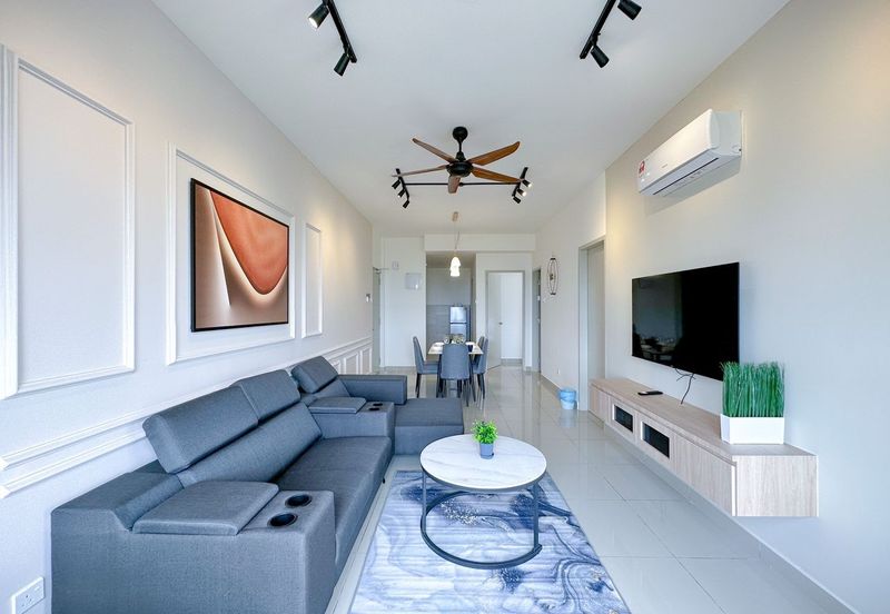 The WaterEdge Residences