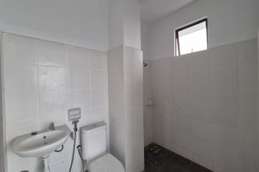 PR1MA @ LARKIN INDAH