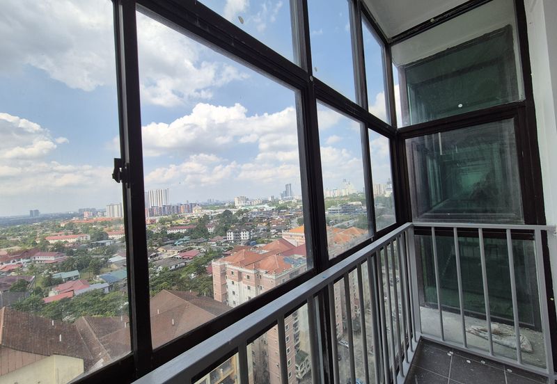 PR1MA @ LARKIN INDAH