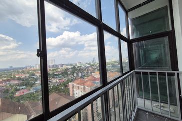 PR1MA @ LARKIN INDAH