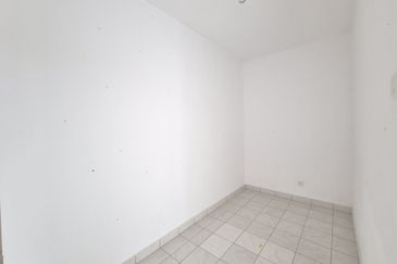 PR1MA @ LARKIN INDAH