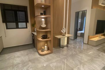 Parkland By The River