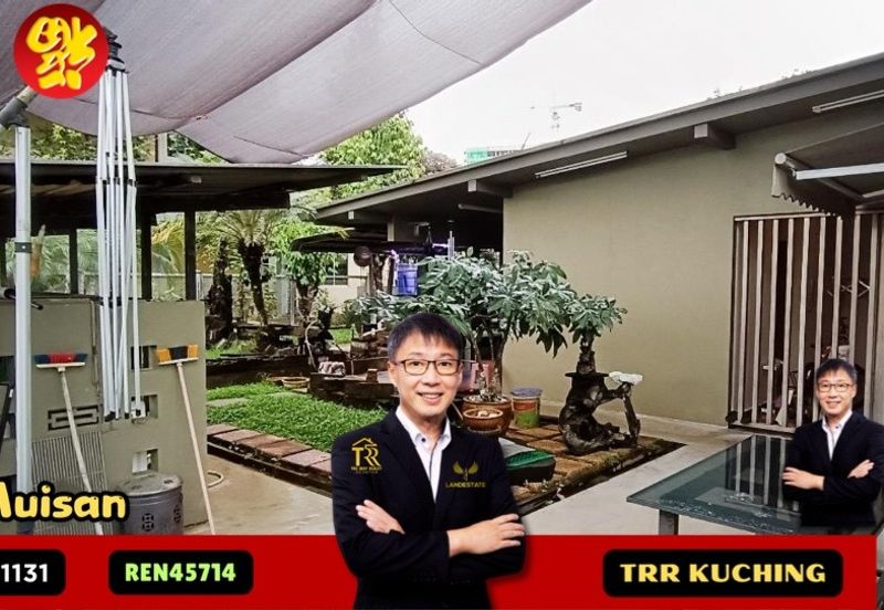 Double Storey Semi Detached house at Urat Mata in Kuching for Sale