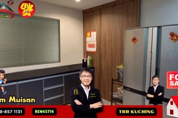 Double Storey Semi Detached house at Urat Mata in Kuching for Sale