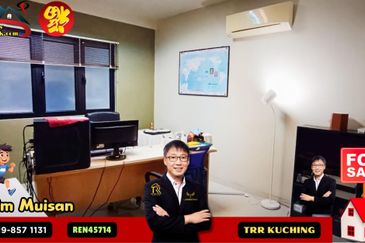 Double Storey Semi Detached house at Urat Mata in Kuching for Sale