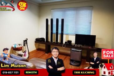 Double Storey Semi Detached house at Urat Mata in Kuching for Sale