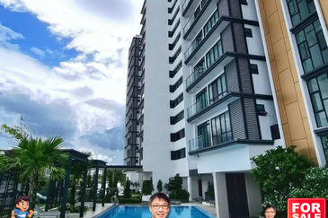 Royal Richmond Gold Condominium