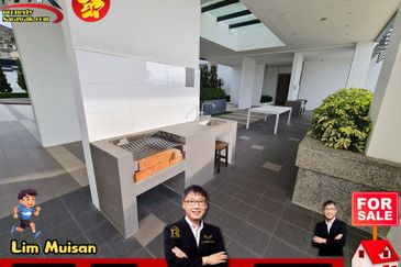 Royal Richmond Gold Condominium