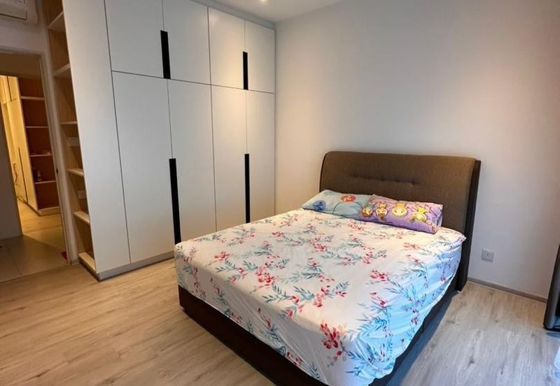 Royal Richmond Gold Condominium