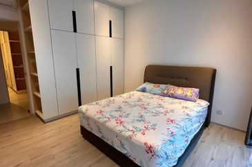 Royal Richmond Gold Condominium