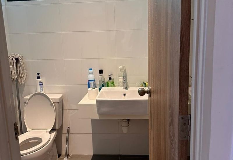 Royal Richmond Gold Condominium