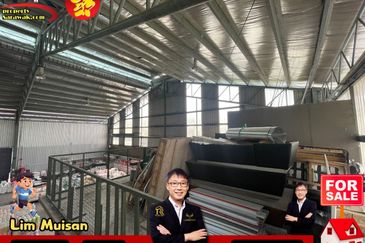 Factory Warehouse for Sale at Sejingkat Demak Laut, Kuching! 